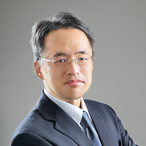 井上 康晴